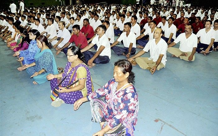 क्या श्लोक को योग समारोह में शामिल किया जाना जरुरी थाः माकपा