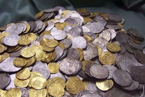 चीनी पुरातत्वविदों ने पानी के नीचे से खोज निकाला अरुबों रुपये का खजाना