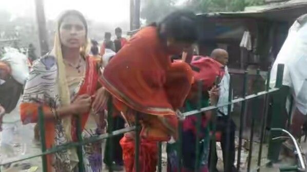 अयोध्या के कनक मंदिर मे भगदड़, एक महिला की मौत, कई लोग घायल