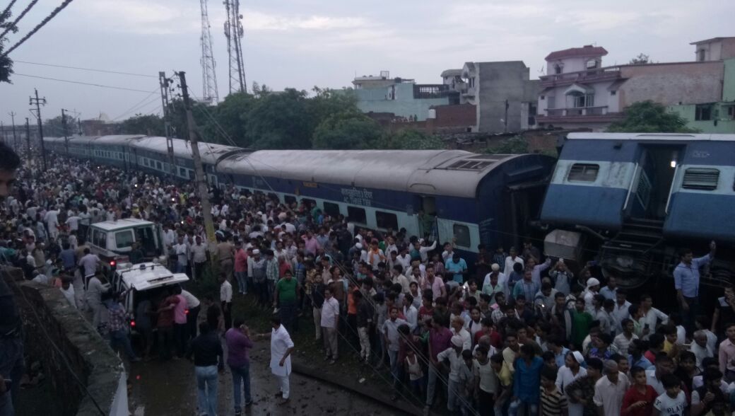 मुजफ्फरनगर ट्रेन हादसा अपडेट: अब तक 23 यात्रियों की मौत, 400 घायल, राहत और बचाव कार्य जारी