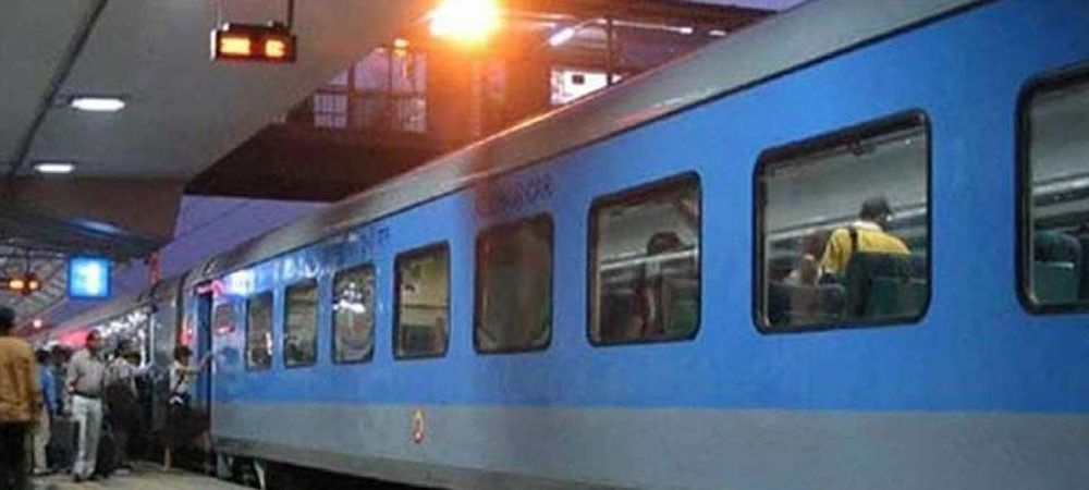 भारतीय रेल: यात्री अब रेल में सफाई से संतुष्ट हैं या नहीं, इसका जवाब देंगे रेटिंग के जरिए