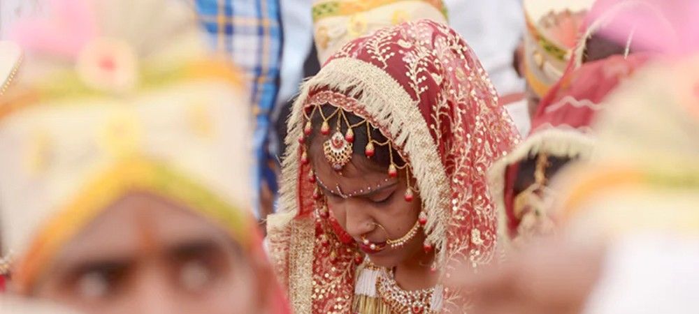 योगी सरकार यूपी में गरीब लड़क‍ियों को शादी में देगी कैश के साथ एक खास तोहफा