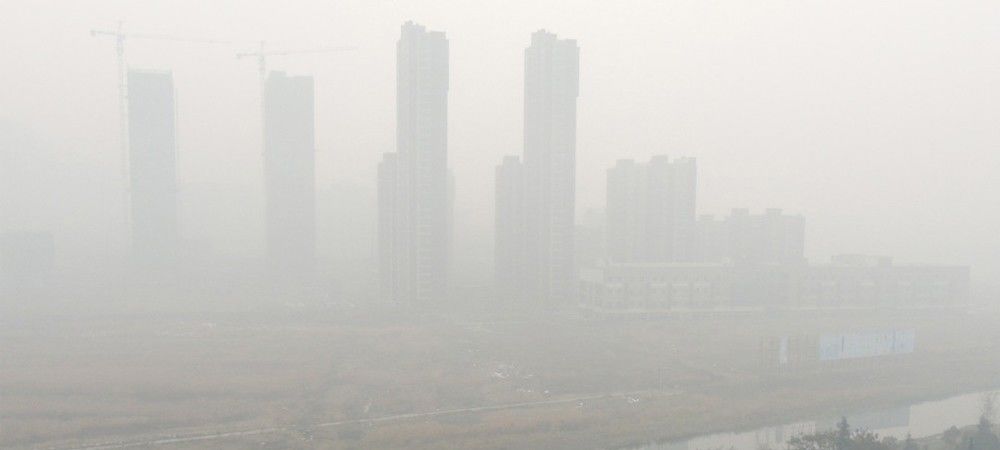 चीन का बड़ा हिस्सा धुंध के आगोश में, 150 से ज्यादा उड़ानें रद्द 