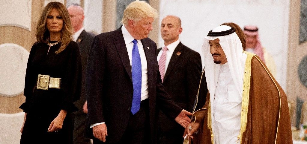 सऊदी अरब में अमेरिकी राष्ट्रपति डोनाल्ड ट्रंप  का शाही स्वागत, 110 अरब डालर का शस्त्र सौदा हुआ
