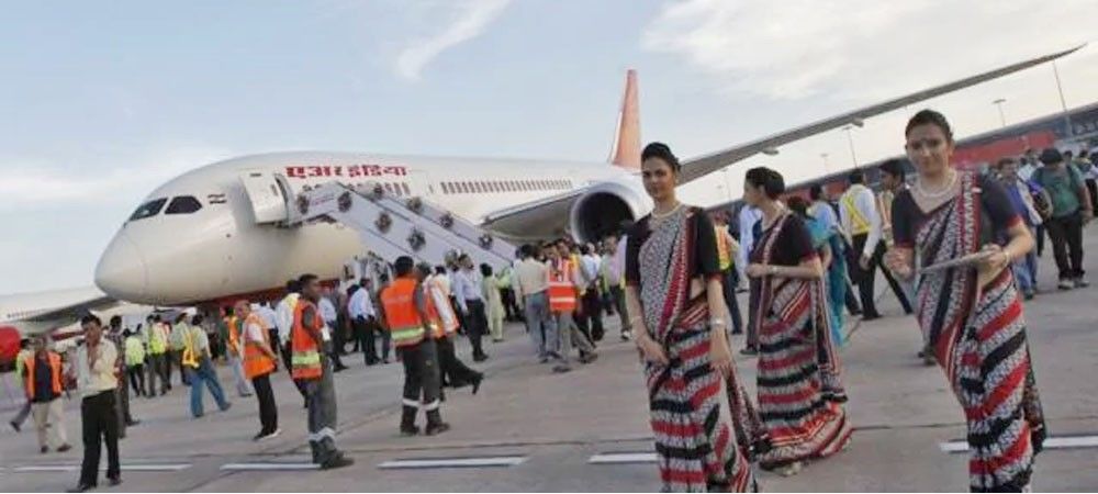 एअर इंडिया: ‘ड्यूटी ओवर’ कह पायलट ने प्लेन उड़ाने से किया इंकार, सड़क के रास्ते भेजे गए यात्री