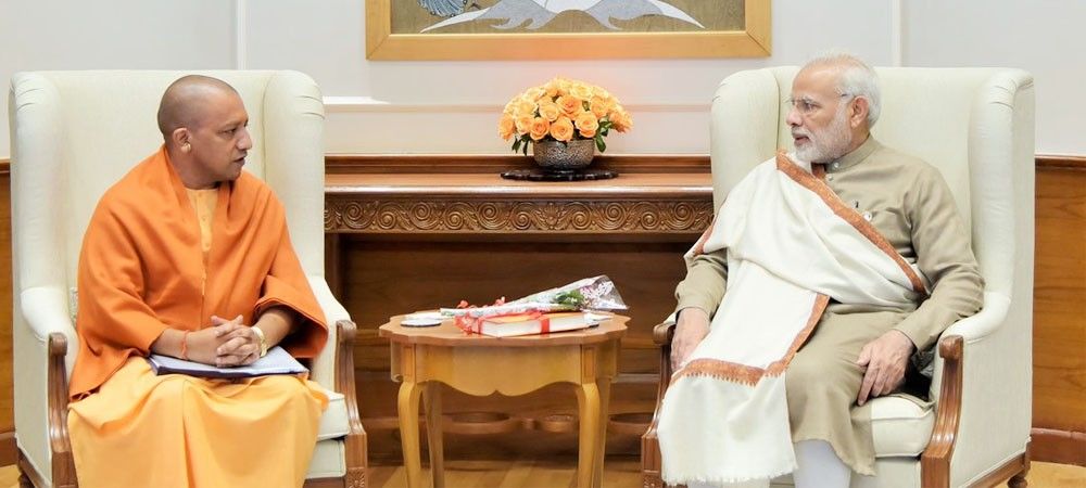 यूपी निकाय चुनाव में जीत के बाद मोदी से मिले योगी, पीएम ने दी जीत की बधाई