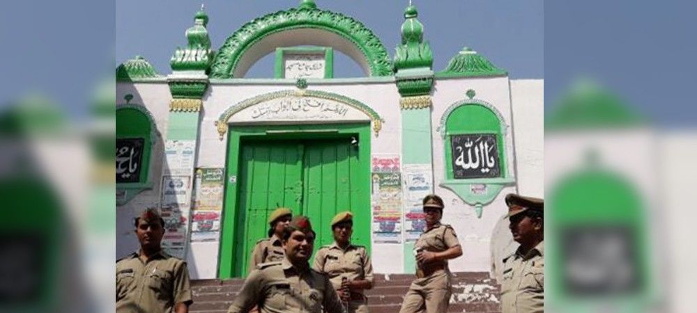 सुदर्शन न्यूज चैनल के सीएमडी गिरफ्तार, संभल में मस्जिद पर पहरा