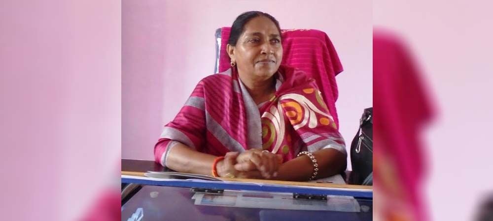 सूखे बुंदेलखंड में शिक्षा की ललक जगा रहीं रश्मि