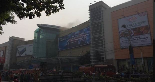 कोलकाता के शॉपिंग मॉल में आग  