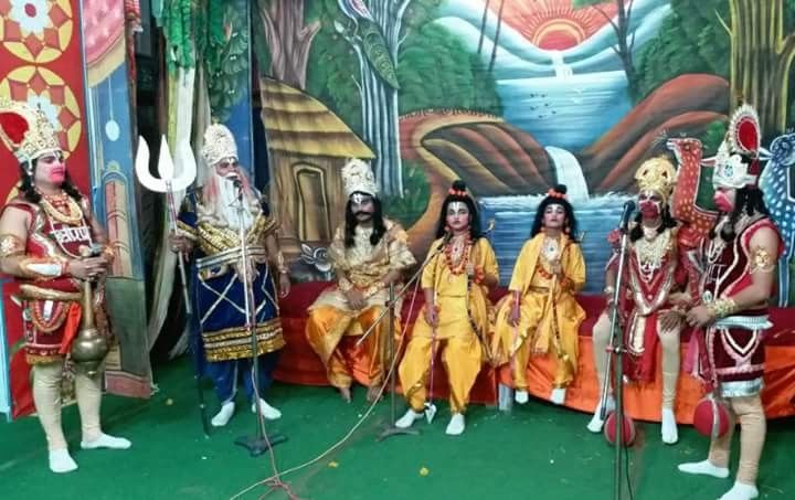 ललितपुर : कलाकारों की मेहनत, रामलीला सफलता की कुंजी 