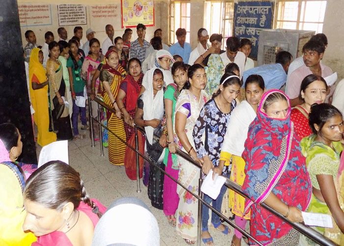 मैनपुरी: मेडिकल असुविधाओं के चलते 1 महीने में 100 की मौत