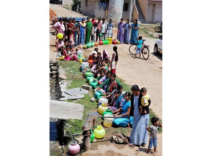 देश में लगातार घट रही है प्रति व्यक्ति जल उपलब्धता: केंद्र