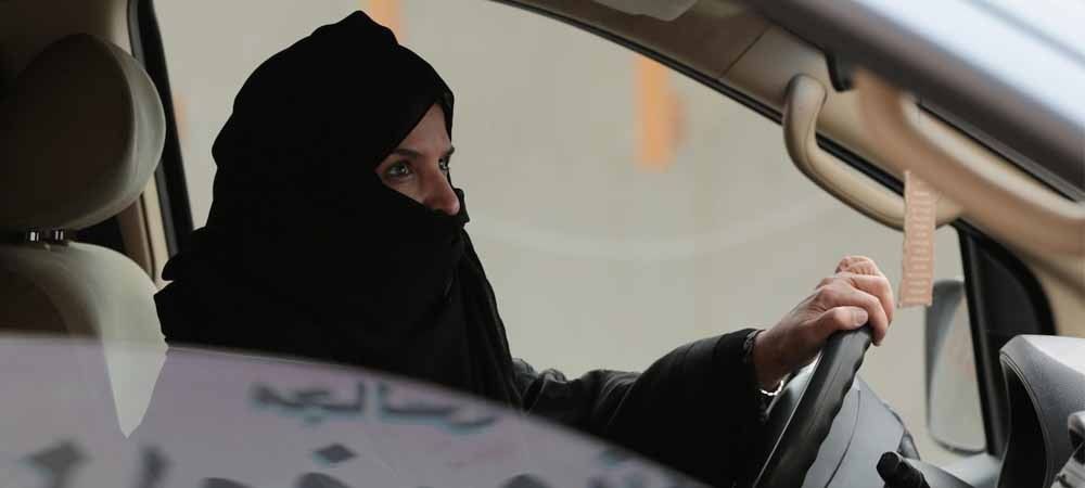 सऊदी में महिलाओं को ड्राइविंग की इजाजत मिली
