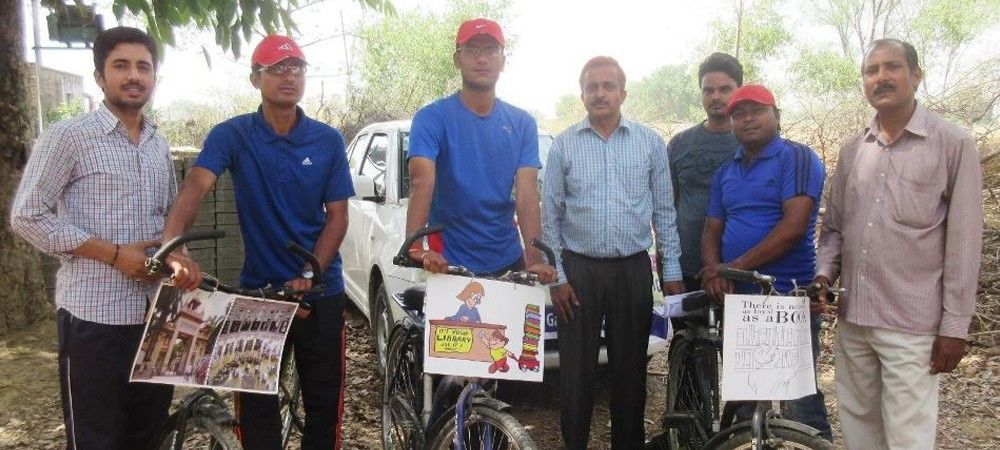 साइकिल यात्रा कर गाँवों में लाइब्रेरी खोलने के लिए जागरूक कर रहे युवा