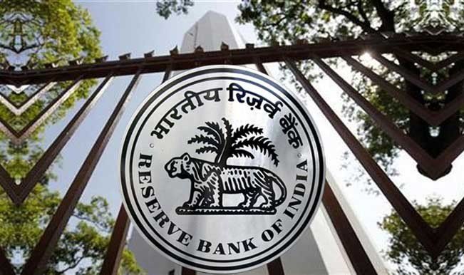 40 फीसदी नकदी ग्रामीण इलाकों में भेजें बैंक: RBI