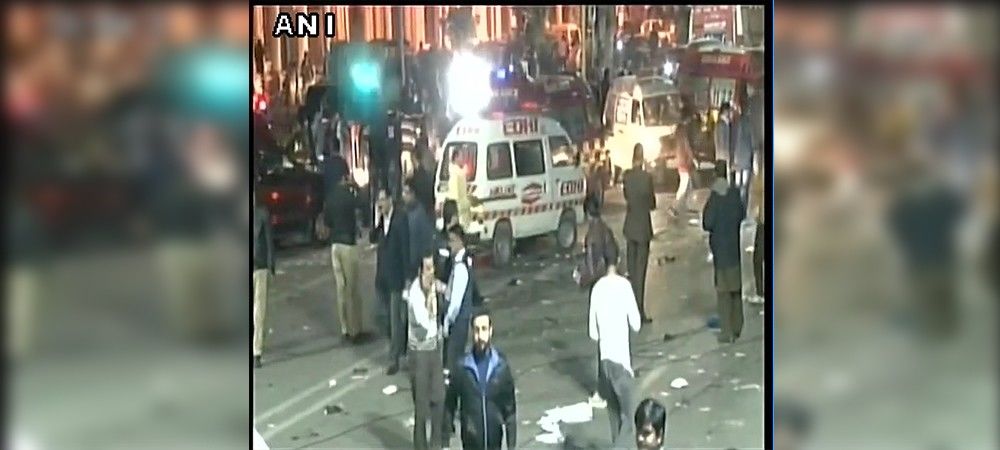 लाहौर में पंजाब असेंबली के पास  धमाका, ट्रैफिक पुलिस डीआईजी समेत 10 लोगों की मौत