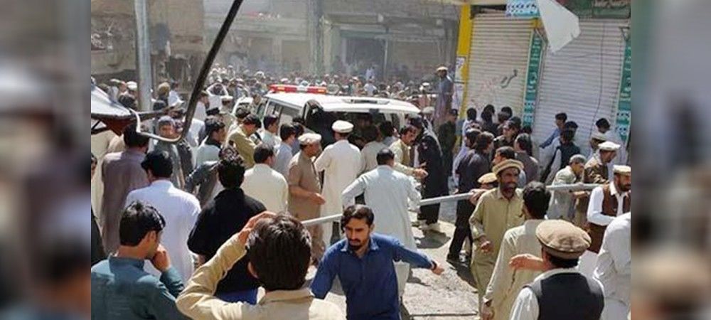 पाकिस्तान में हुए आत्मघाती बम विस्फोट में 22 की मौत, 50 घायल