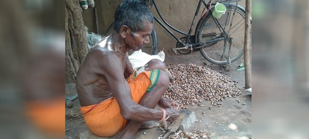 FathersDay : आदिवासी पिता ने महुआ बेचकर बेटे को बनाया अफसर 