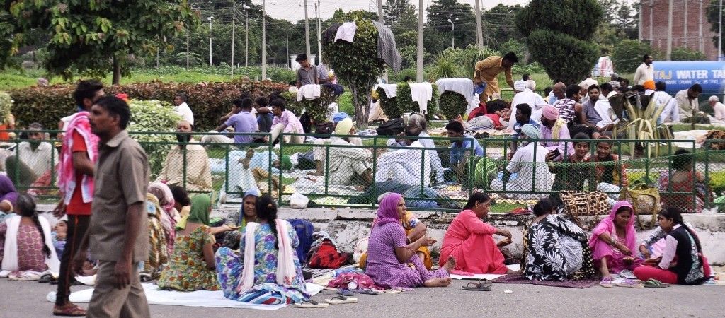 गुरमीत  राम रहीम केस की वजह से हरियाणा जाने वाली 200 रेलगाड़ियां रद्द