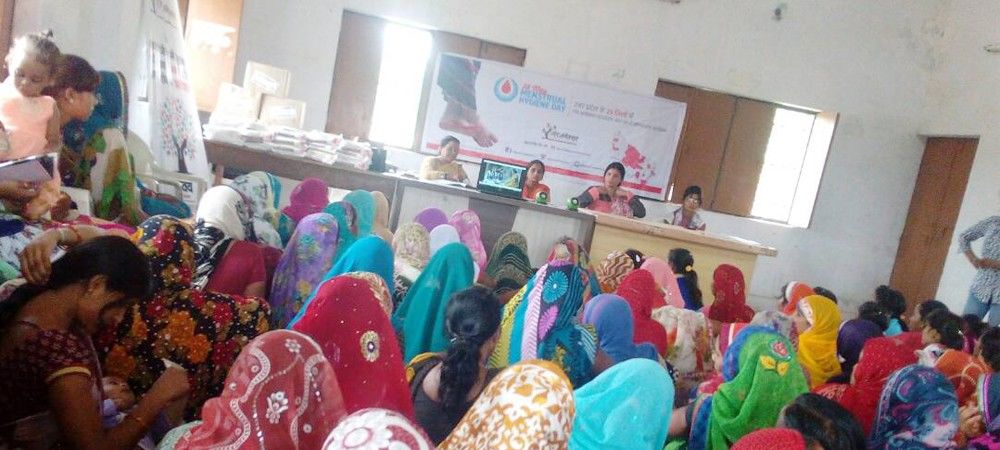 Menstrual Hygiene Day : कानपुर देहात की महिलाओं ने जाने उन दिनों में स्वच्छ रहने के तरीके 