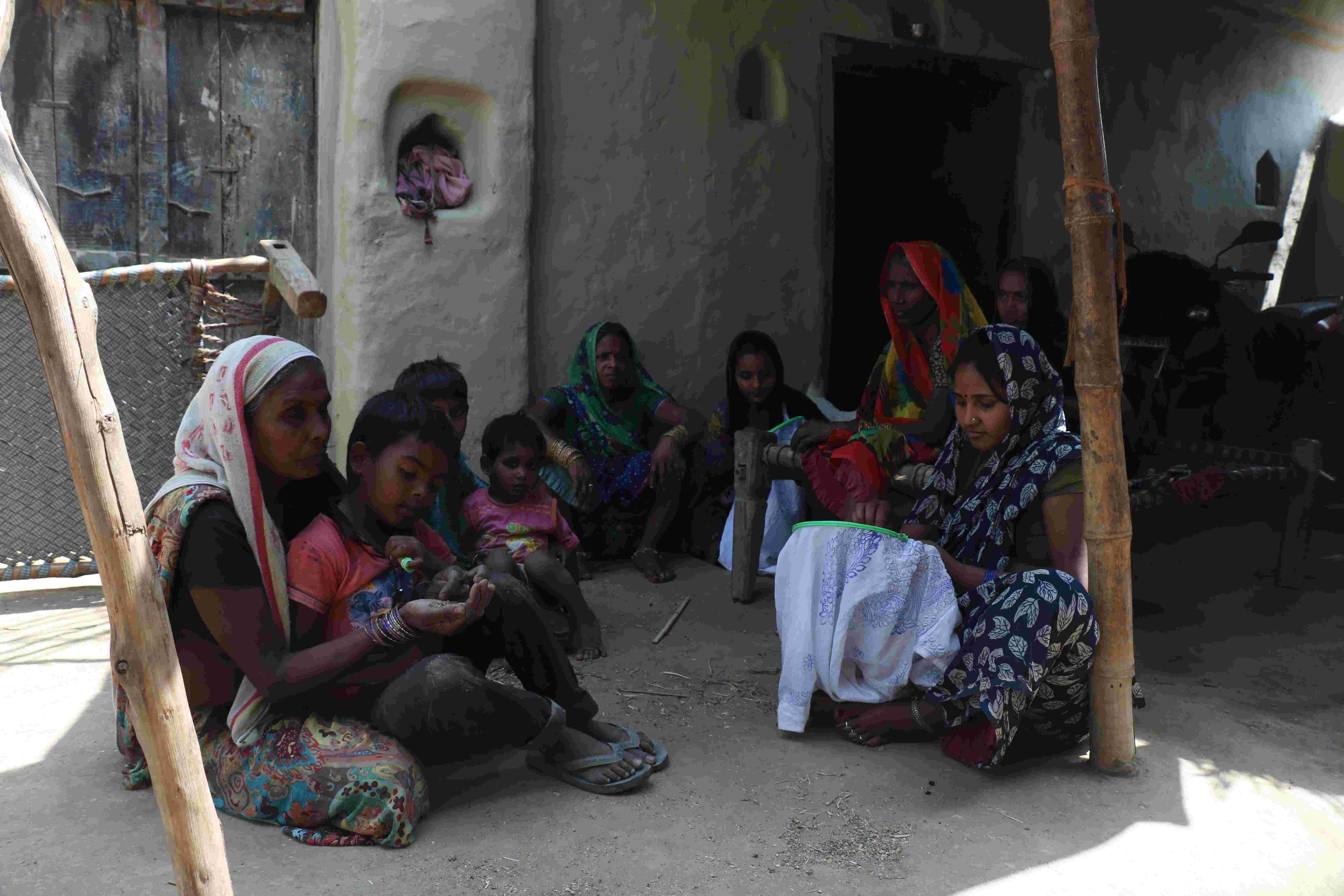 आर्थिक रूप से कितनी सक्षम हुई ग्रामीण  महिलाएं, सरकार करेगी समीक्षा