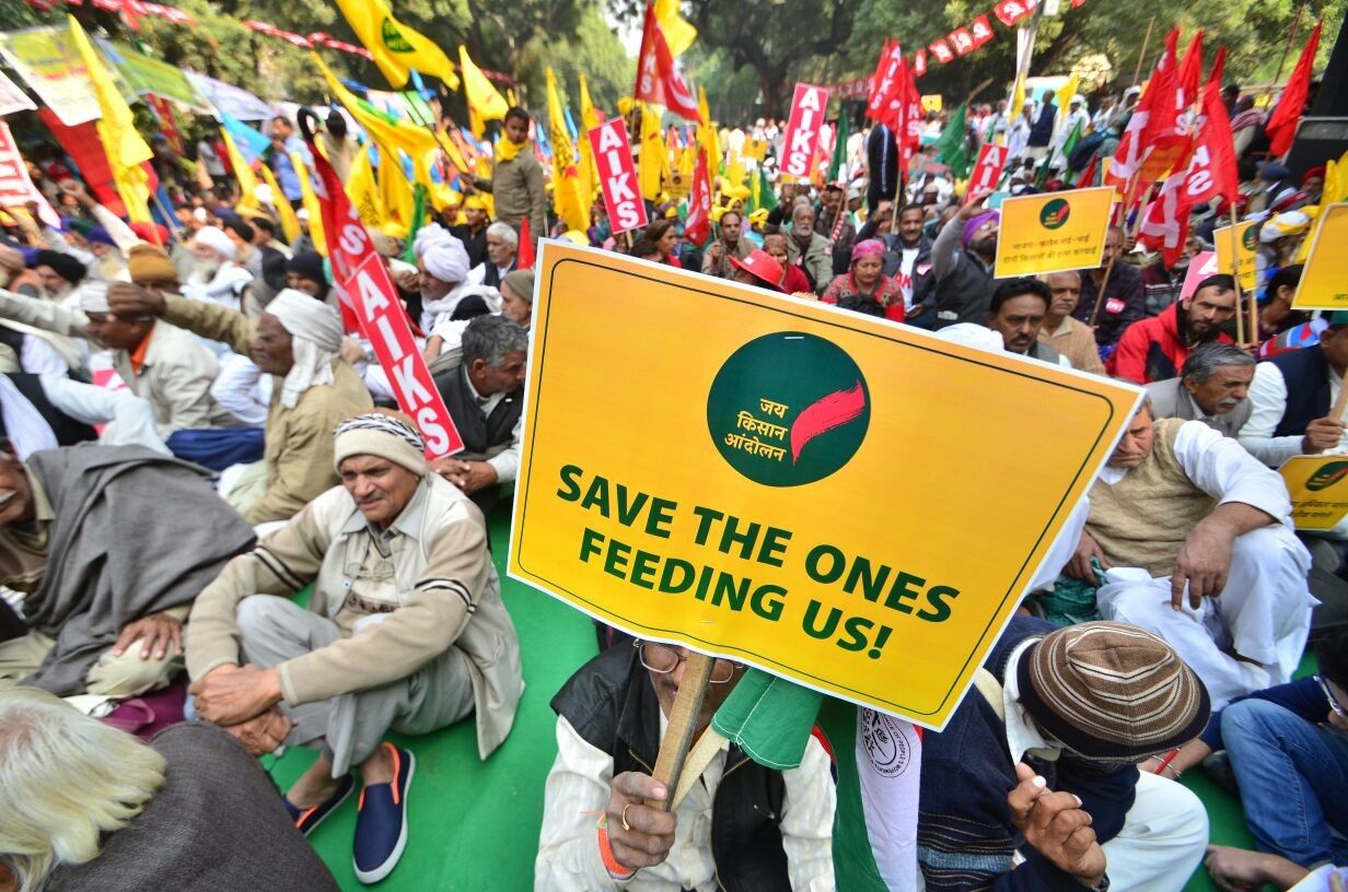 दिल्ली किसान आंदोलन का दूसरा दिन : पंजाब के किसान बोले, देश का पेट भरने के लिए सरकारों ने हमें बर्बाद किया