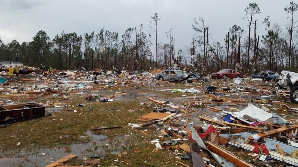 दक्षिणपूर्वी अमेरिका में तूफान से 16 लोगों की मौत