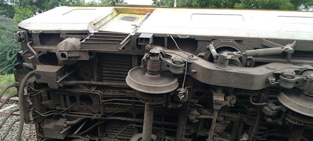 राजस्थानः ट्रेन के चार डिब्बे पलटने से 12 यात्री घायल