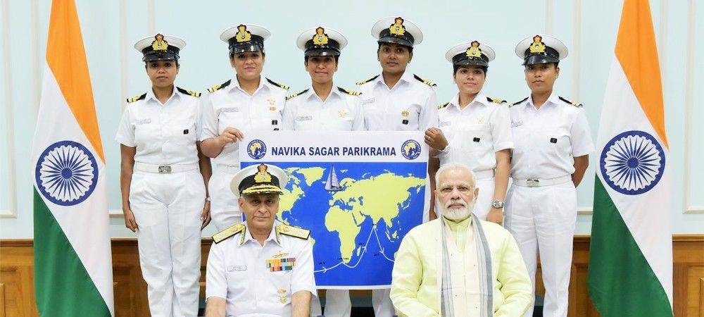 दुनिया का चक्कर लगाने को तैयार महिला नौसैनिक अधिकारियों को मोदी ने दी बधाई