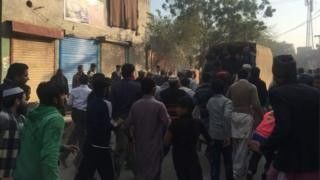 पाकिस्तान में आठ साल की बच्ची से दुष्कर्म के बाद भड़का दंगा       