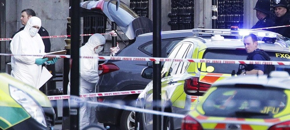 ब्रितानी संसद पर आतंकी हमले में पांच की मौत, 40 घायल 