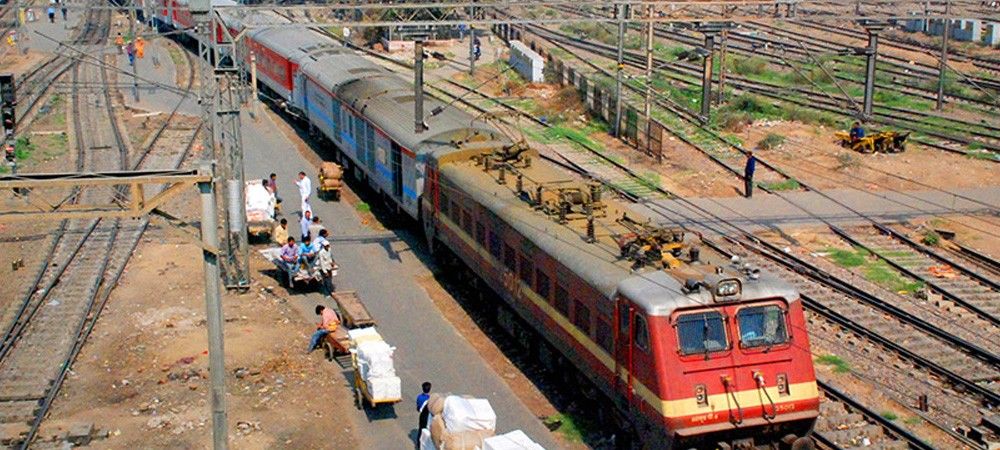 भारतीय रेल 48 ट्रेनों को करेगा सुपरफास्ट, 100 करोड़ की होगी अतिरिक्त कमाई