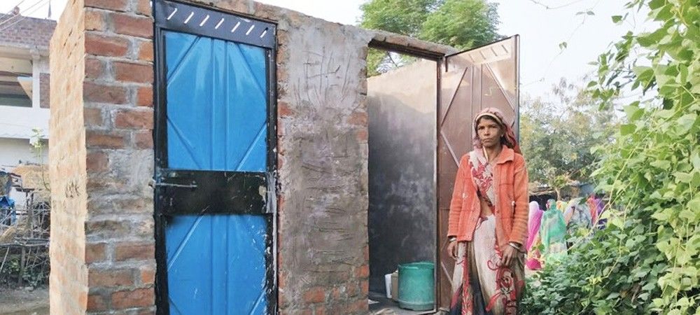 आदिवासी महिला अन्नपूर्णा ने गहने गिरवी रखकर बनवाया शौचालय