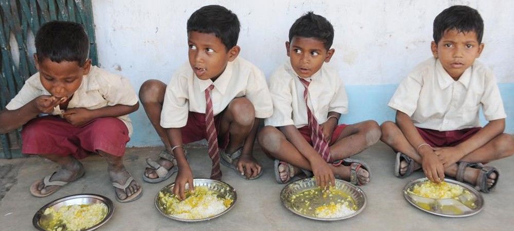बिहार में मिड डे मील खाने के बाद 80 स्कूली बच्चे बीमार