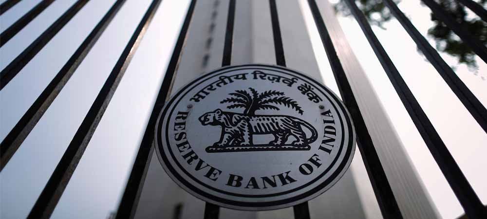 बैंकों के पास बैलेंस-सीट ठीक करने के लिये मार्च 2017 तक का ही समय: RBI