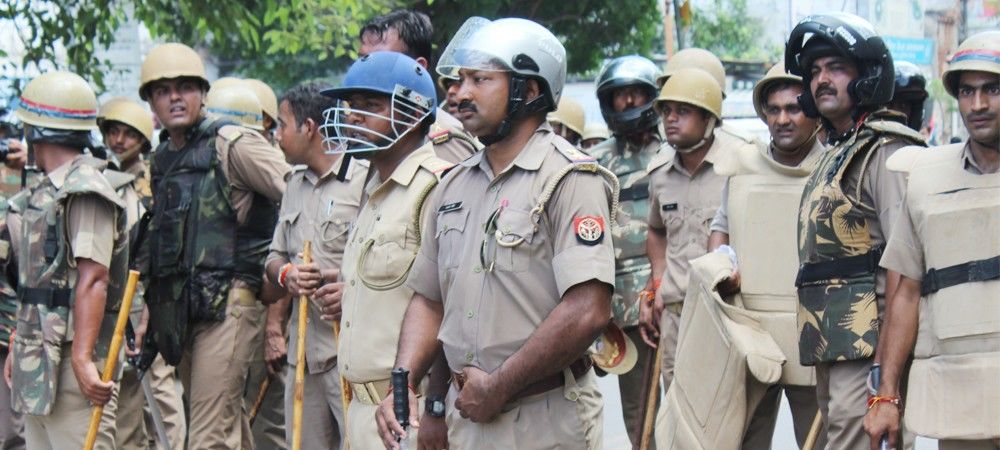 देश में सुरक्षा का हाल : 1 VIP की सुरक्षा में 3 और 663 आम लोगों पर 1 पुलिसकर्मी तैनात