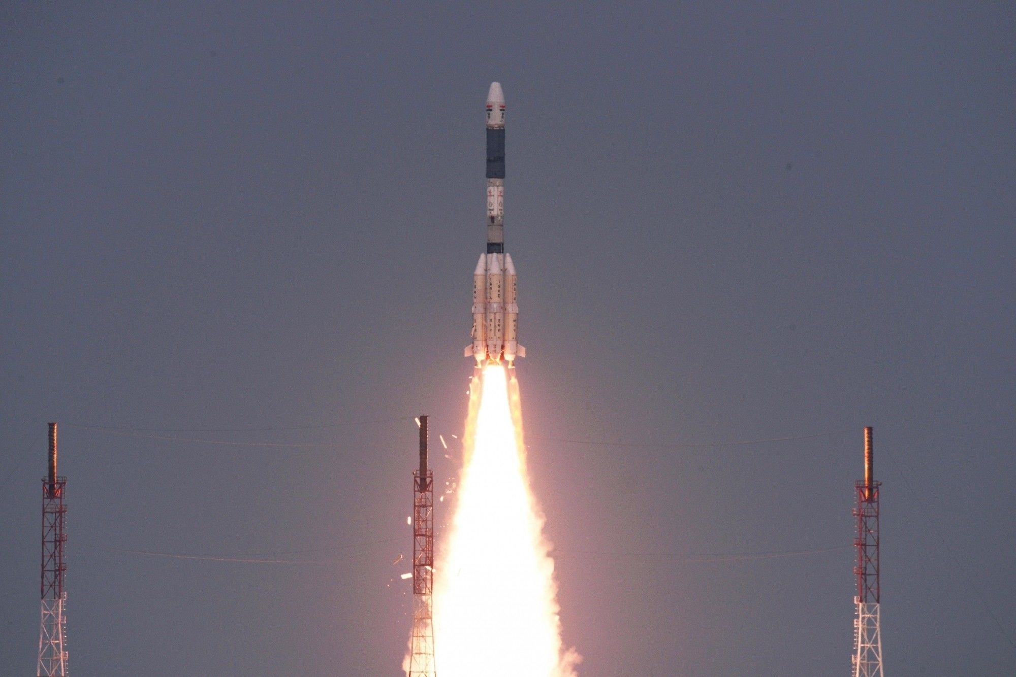 भारत के दक्षिण एशिया उपग्रह के प्रक्षेपण की उलटी गिनती शुरू