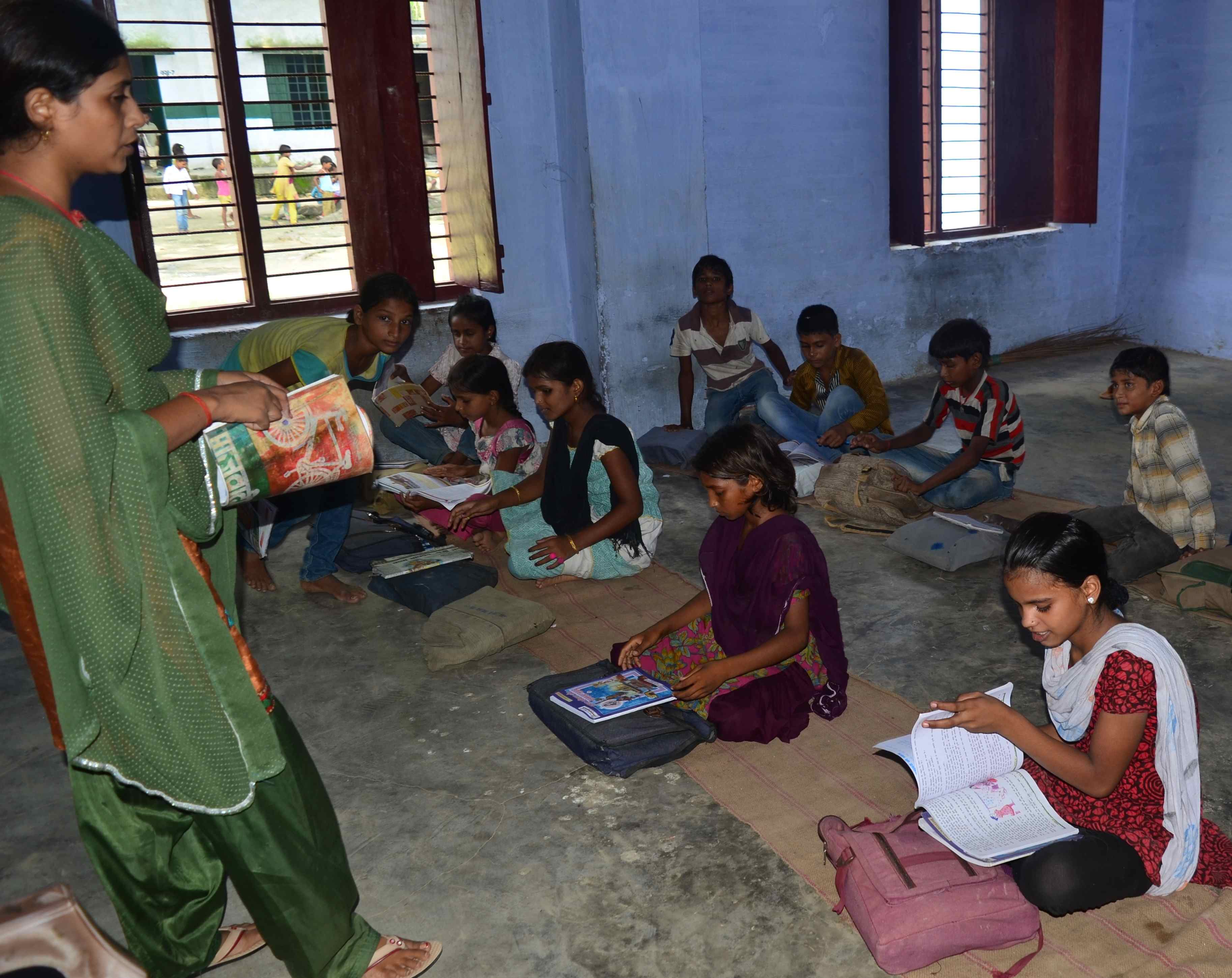 भारत के एकल विद्यालय बदल रहे लाखों बच्चों की ज़िंदगी
