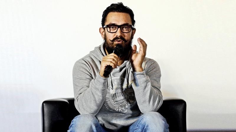 ...तो इसलिए आमिर सोशल मीडिया पर नहीं रहते एक्टिव