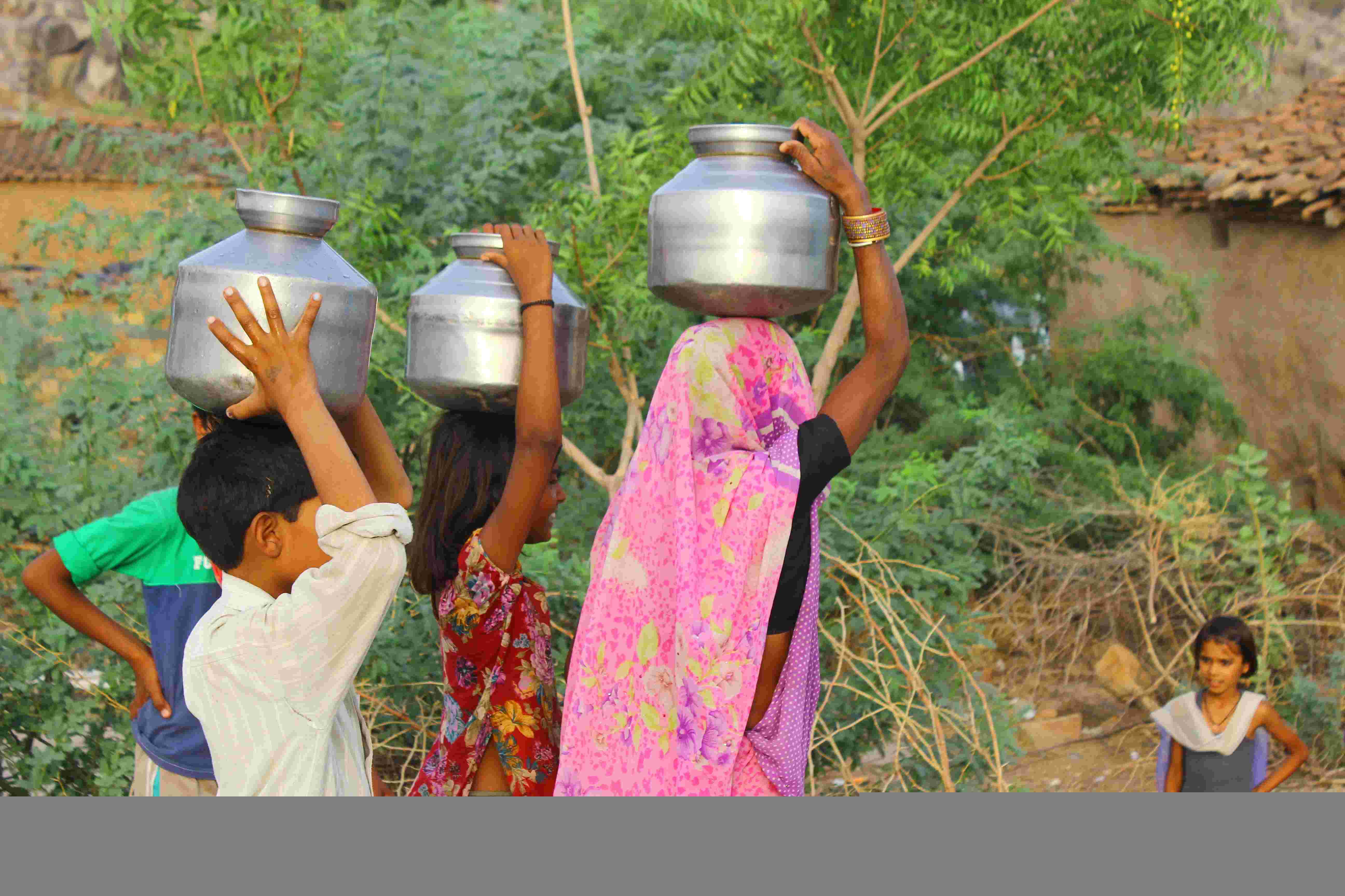 बुंदेलखंड में पानी की परेशानी के लिए टोल फ्री नंंबर