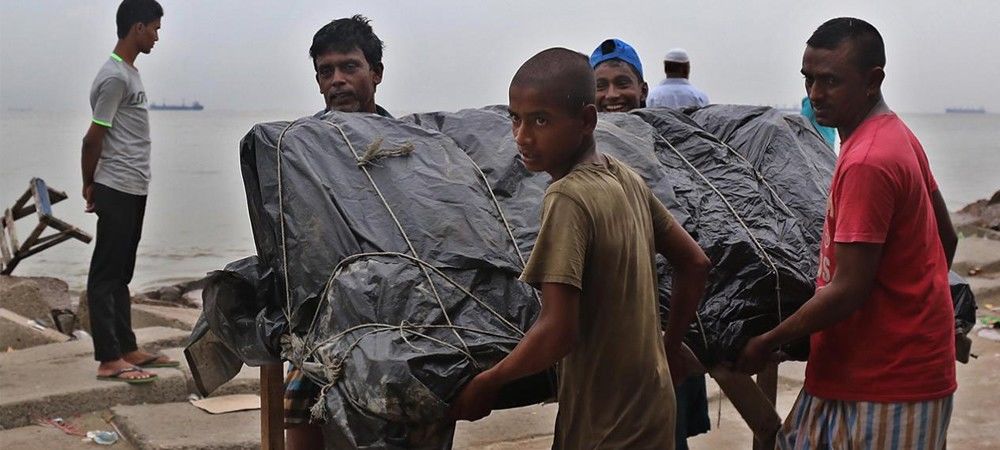 बांग्लादेश पहुंचा चक्रवाती तूफान ‘मोरा’, भारत में अलर्ट