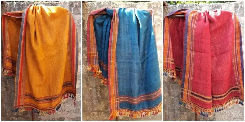 With the advent of mechanised looms, these handwoven blankets were being ousted.