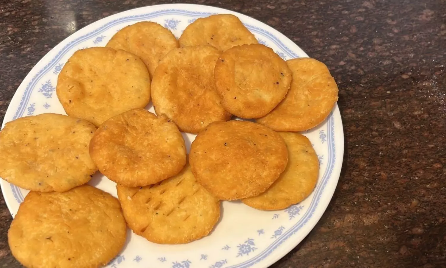 Mathri tastes wonderful if fried on medium low heat. Mathri tastes wonderful if fried on medium low heat.