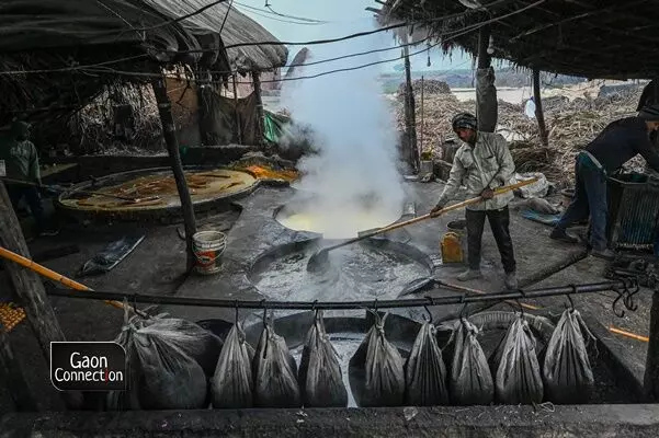 The fuel for heating these boilers comes from the sugarcane husk which is found in abundance in the sugarcane fields. The fuel for heating these boilers comes from the sugarcane husk which is found in abundance in the sugarcane fields.