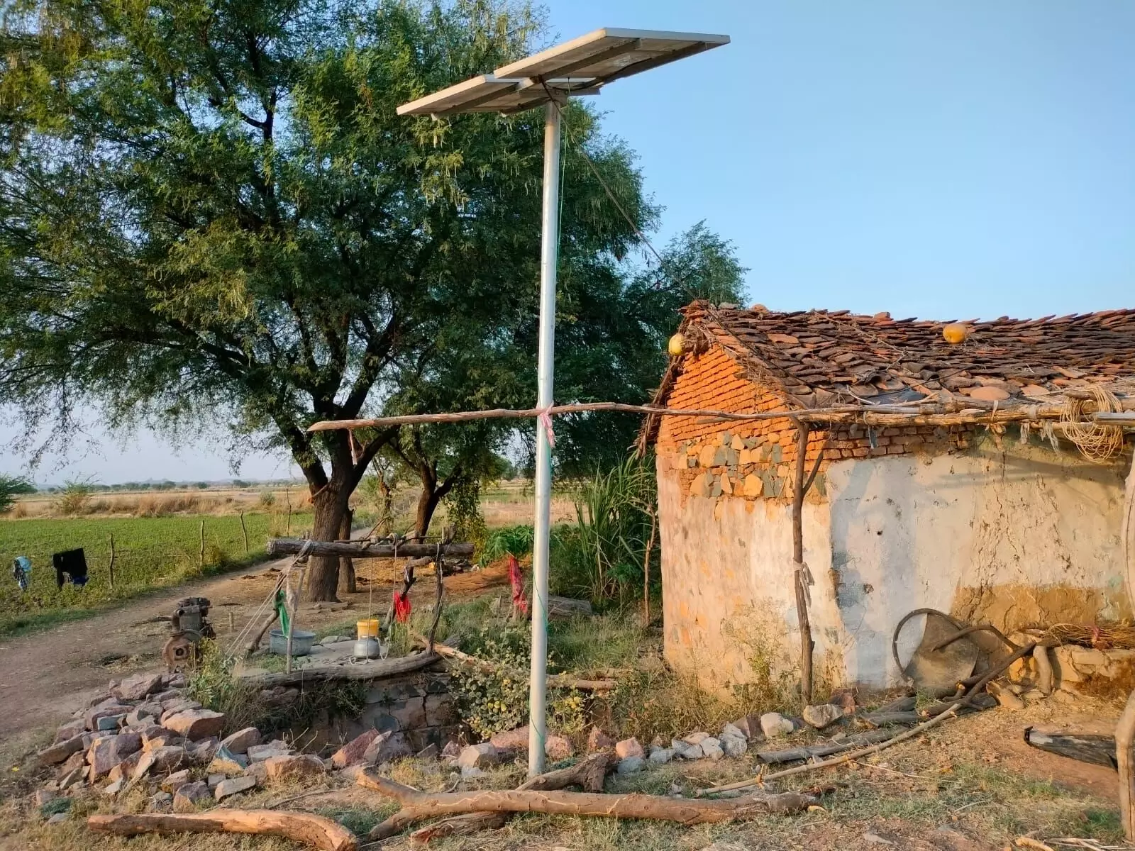 Mahoba, which falls in the drought-prone Bundelkhand region of central India, is witnessing a solar revolution, with farmers switching from diesel-based irrigation pumps to solar-powered pumpsets. Mahoba, which falls in the drought-prone Bundelkhand region of central India, is witnessing a solar revolution, with farmers switching from diesel-based irrigation pumps to solar-powered pumpsets.