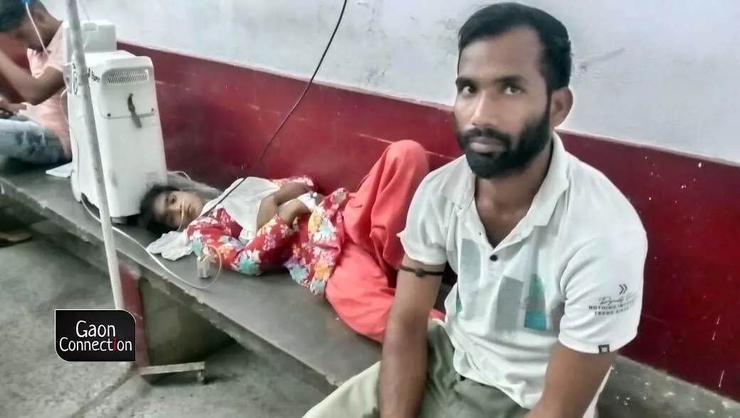 Village after village in Barabanki, Sitapur and Shahjahanpur districts are witnessing a crisis like never before. Village after village in Barabanki, Sitapur and Shahjahanpur districts are witnessing a crisis like never before.