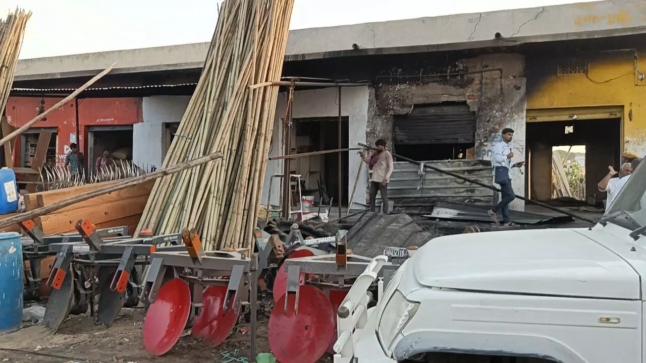 But for the police force of Nachna and an army camp the fire could have been a lot more devastating, the onlookers at the fire said. But for the police force of Nachna and an army camp the fire could have been a lot more devastating, the onlookers at the fire said.