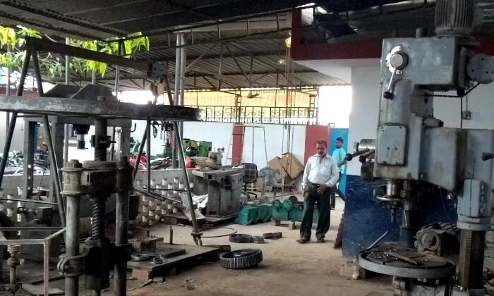 The contractual and daily labourers not being called to work are resorting to work in farms or elsewhere